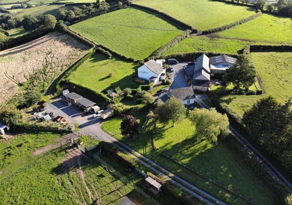 The Reindeer Retreat Buttercup Twin Hotel Kidwelly Luaran gambar